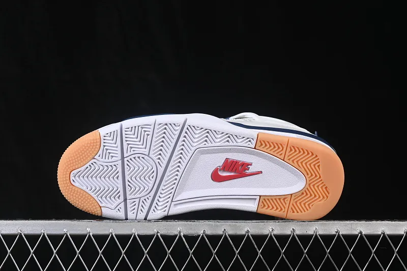 All categories Air Jordan Jordan series basketball shoes Air Jordan 4 LJR version Nike SB x Air Jordan 4 "Navy" AJ4 Joe 4 joint white and blue DR5415-100